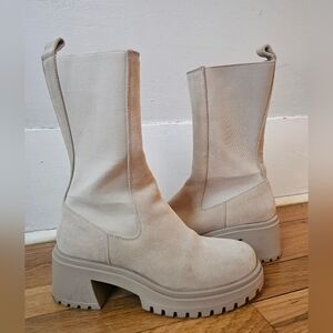 Steve Madden Hesitant Boot In Sand Suede